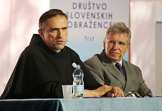 Od svetega Frančiška do algoretike in algorpoetike