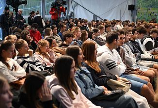 Ozaveščenje, koliko algoritmi pripomorejo k naši percepciji realnosti